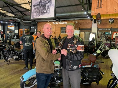 30th January 2022 - Chapter Director, Les presents our new Head Road Captain, Don with his HRC patch